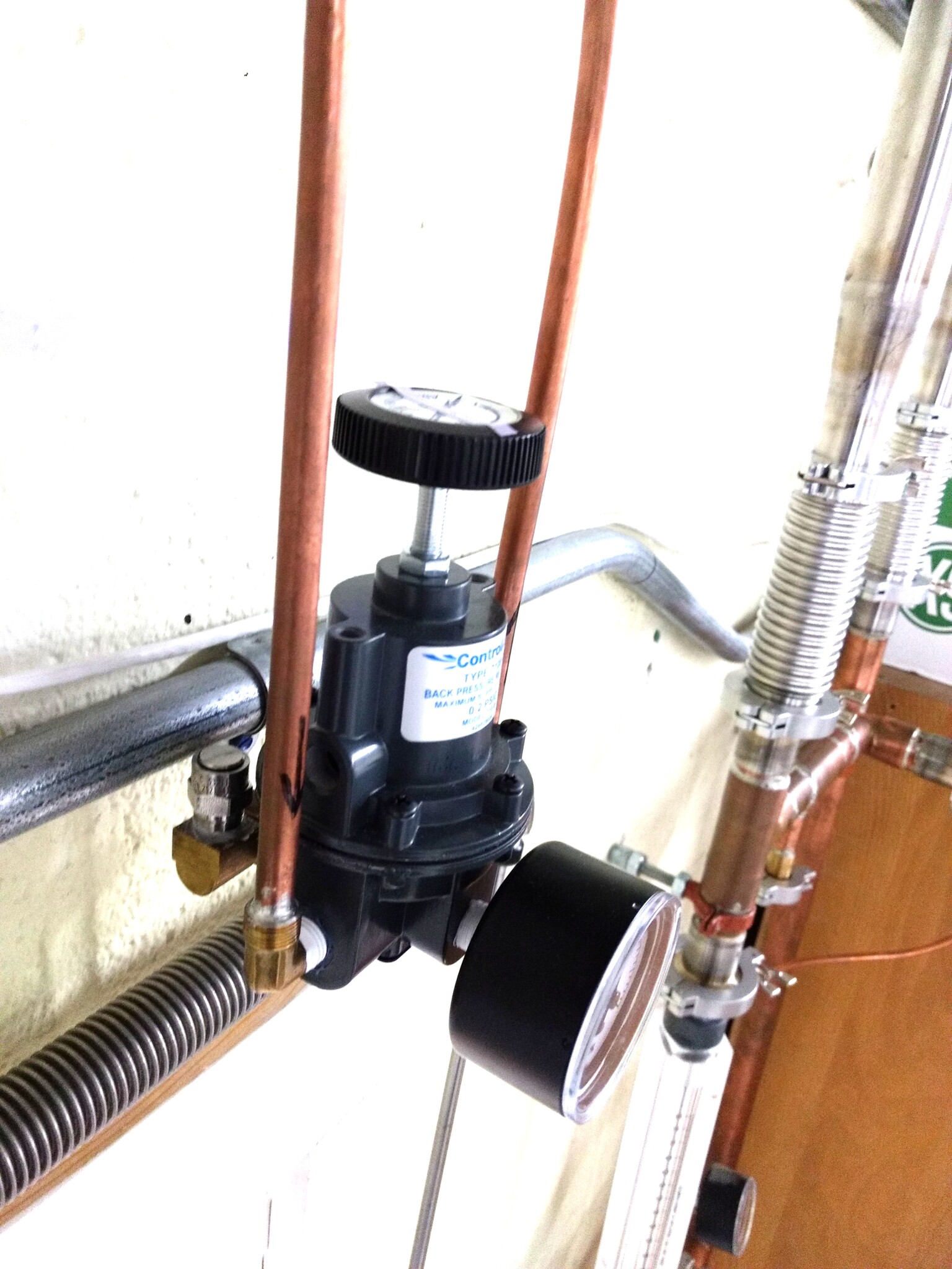 0.5psig pop-off valve on magnet side.jpg
